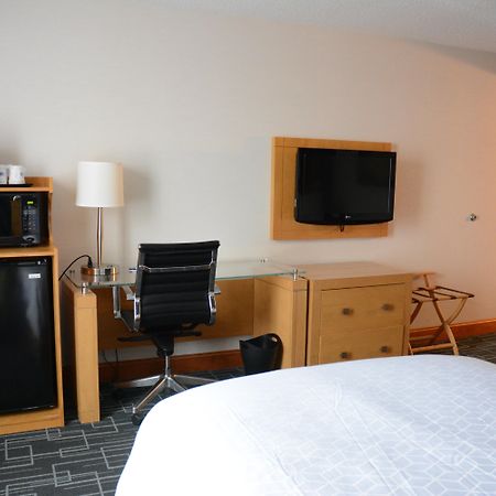Holiday Inn Express Stamford, An Ihg Hotel מראה חיצוני תמונה