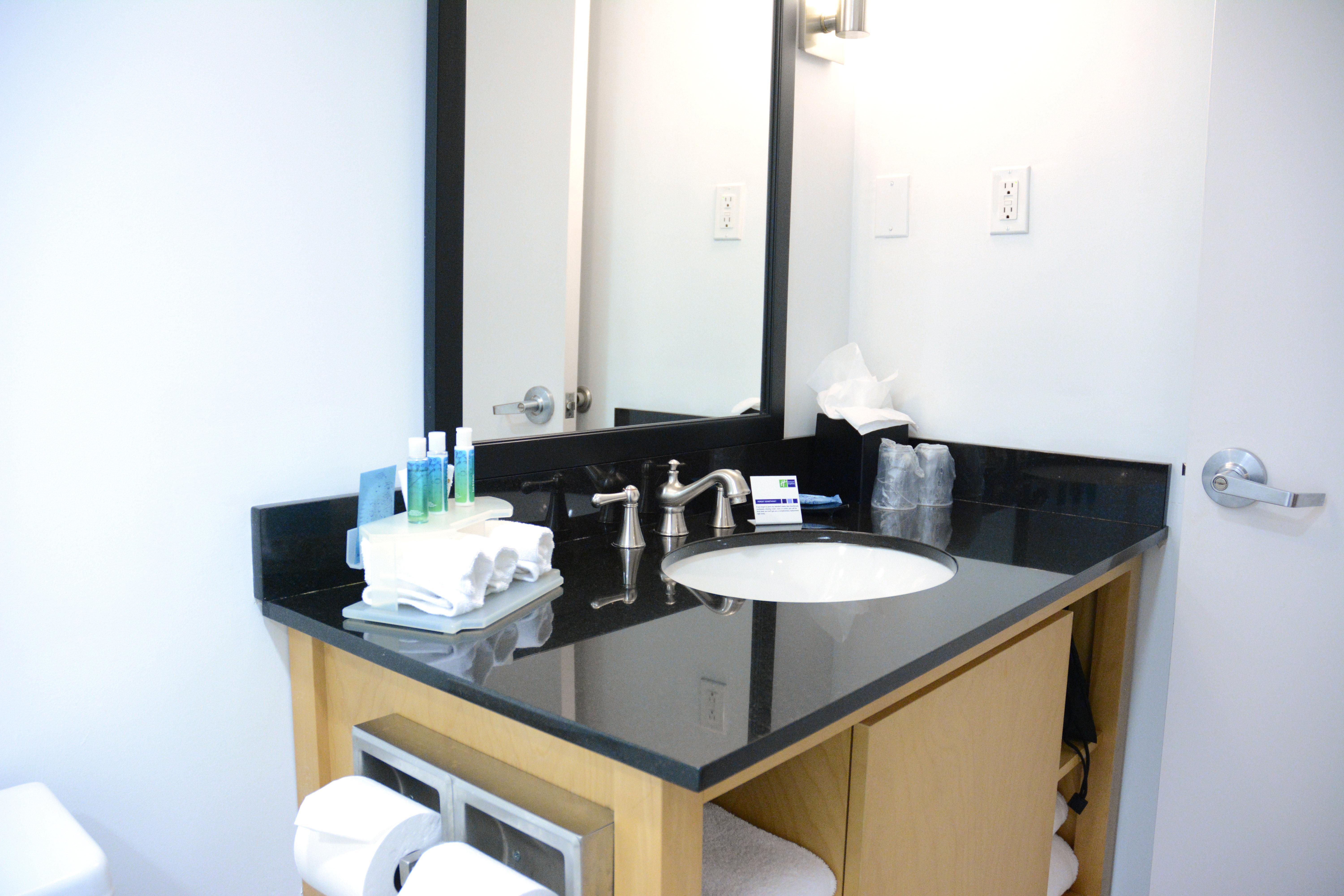 Holiday Inn Express Stamford, An Ihg Hotel מראה חיצוני תמונה