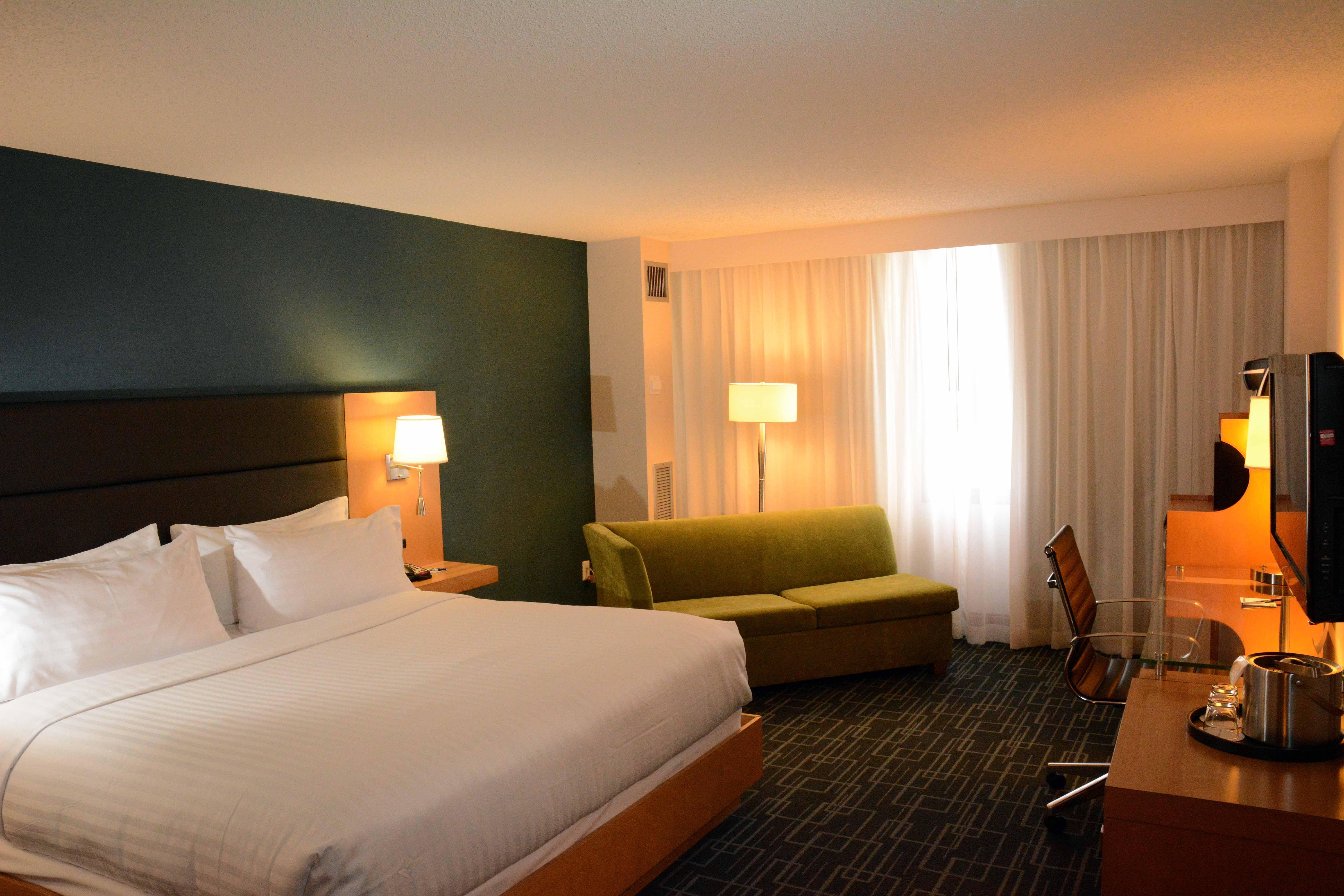 Holiday Inn Express Stamford, An Ihg Hotel מראה חיצוני תמונה