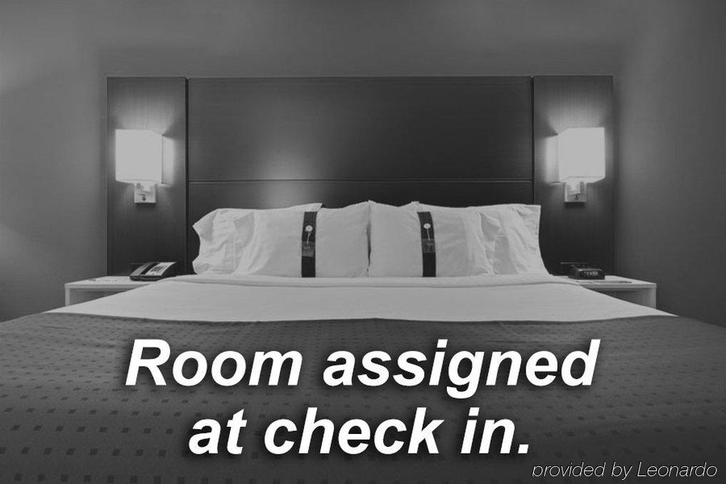 Holiday Inn Express Stamford, An Ihg Hotel מראה חיצוני תמונה