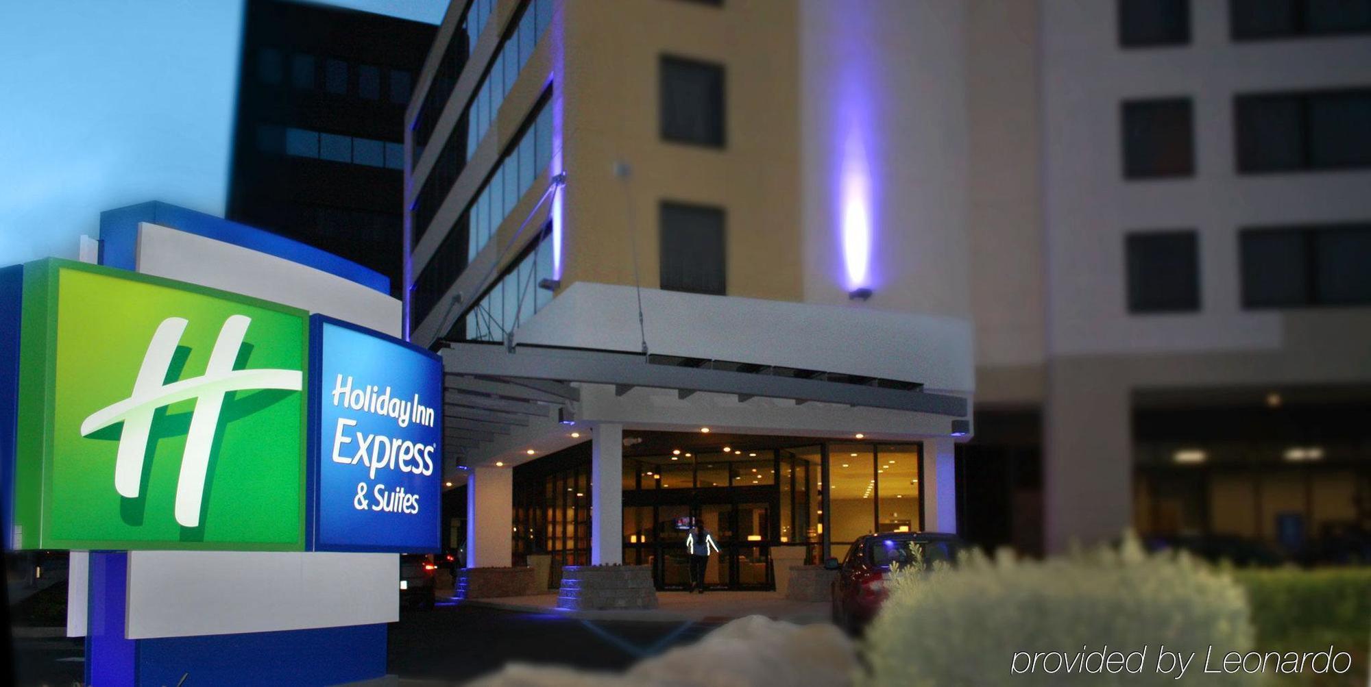 Holiday Inn Express Stamford, An Ihg Hotel מראה חיצוני תמונה