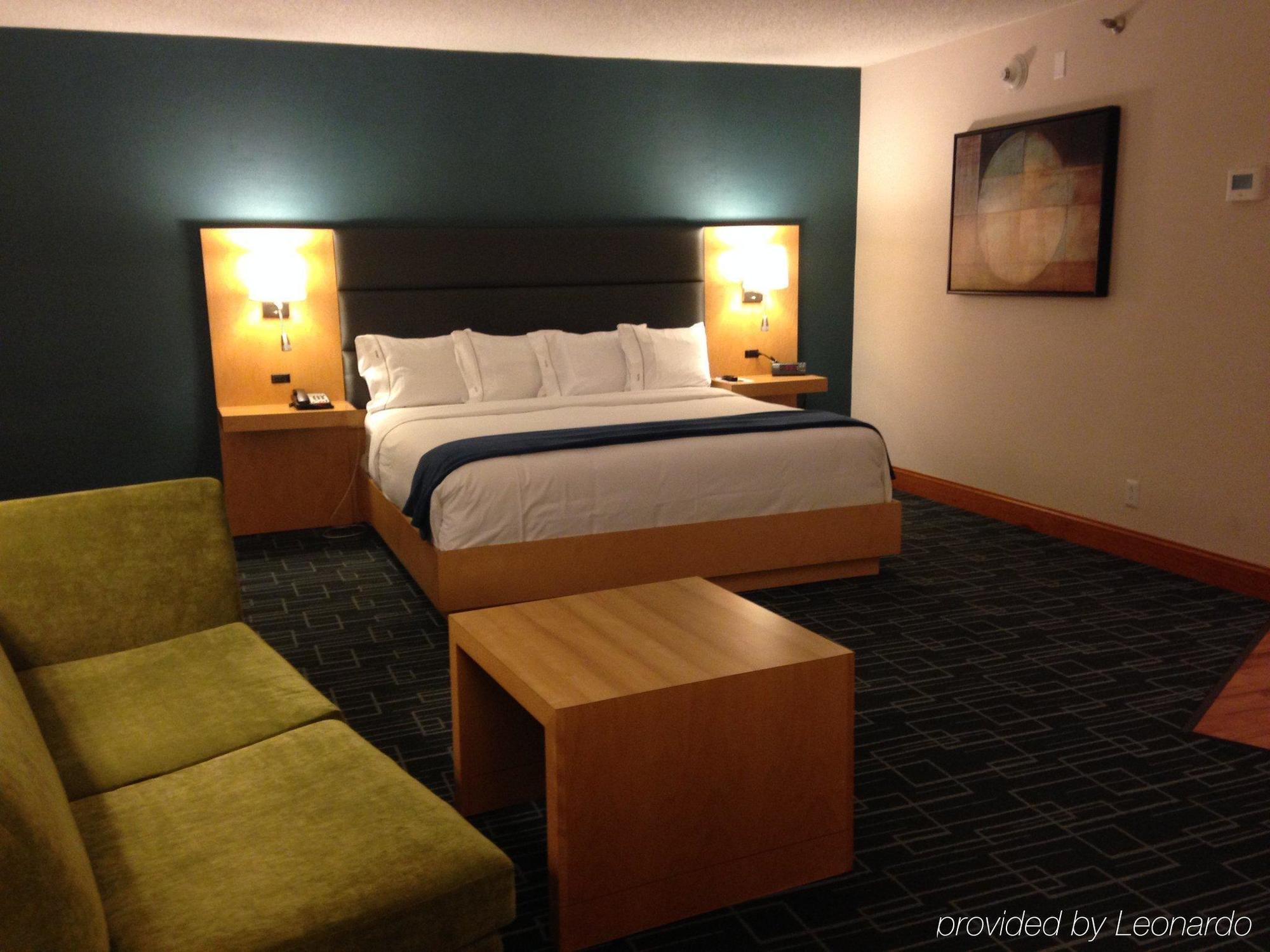 Holiday Inn Express Stamford, An Ihg Hotel מראה חיצוני תמונה