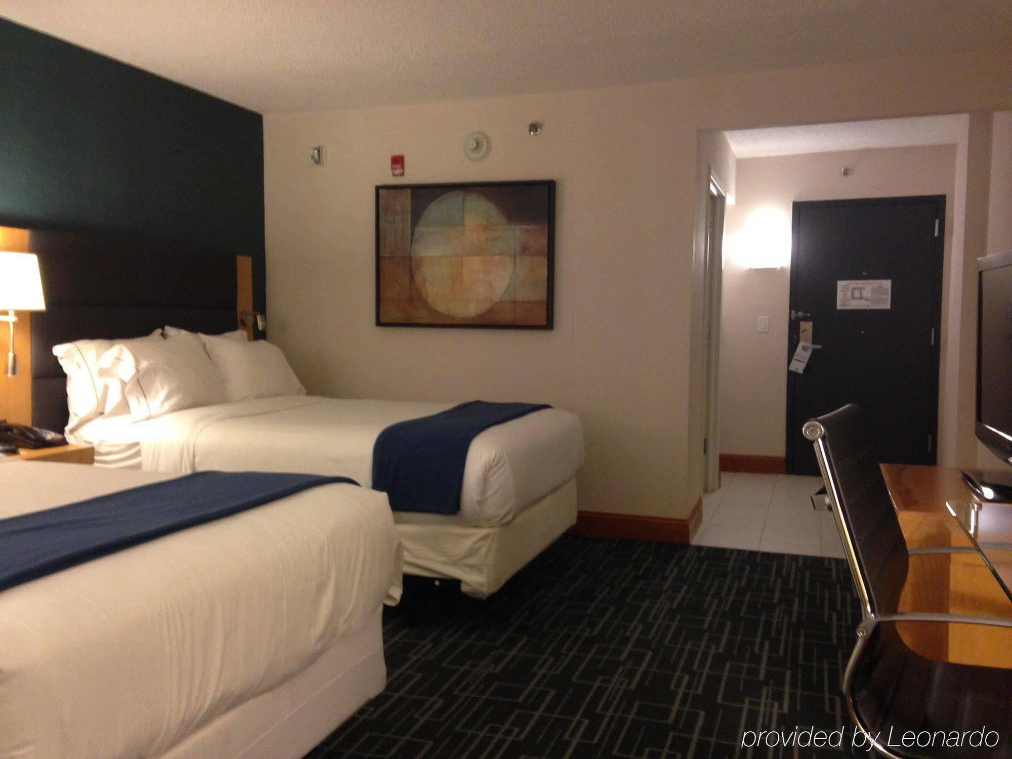 Holiday Inn Express Stamford, An Ihg Hotel מראה חיצוני תמונה